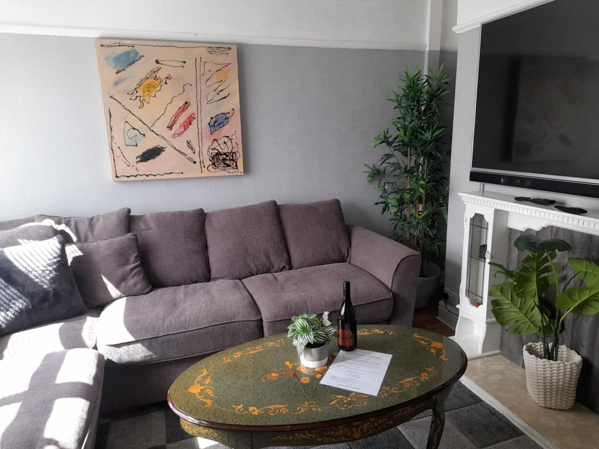 Bright 4-Bed House 15 Min To Manchester Centre Villa Bagian luar foto